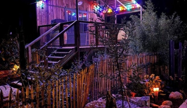 Rental of 2 wooden cabins for 10 people (heating & air-conditioning)