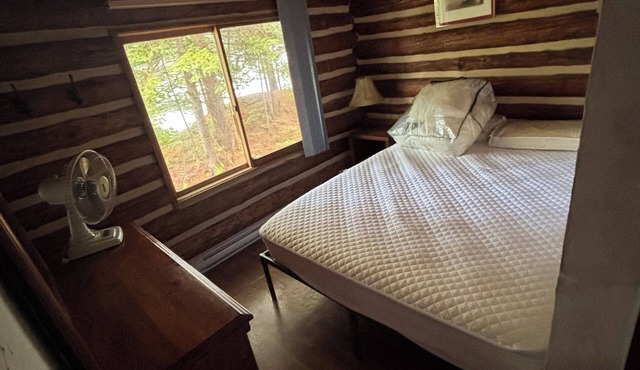 Rental on the south end of Lac Pemichangan, rustic log cabin. Western exposure.
