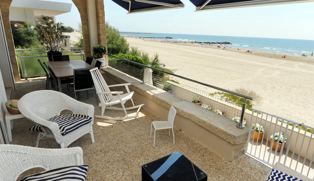 Rental palavas-carnonmaison on the beach