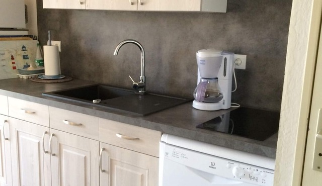 Rental Pavilion T3 With Large Enclosed Courtyard