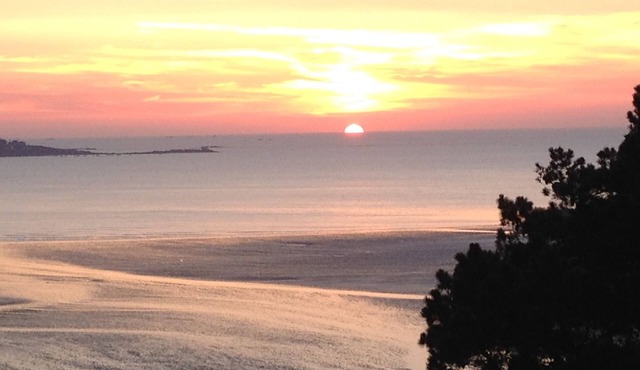 rental sea view, beach on foot