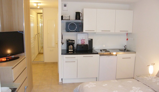 Rental studio 02 holiday rental obernai in alsace view on small forest