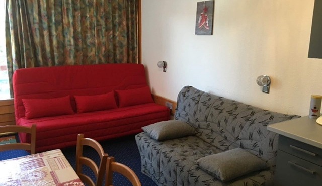 RENTAL STUDIO ARCS 1800 THE LAUZIERES