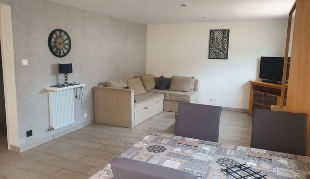 Rental T2 65m2 à Brem Sur Mer: 2km de la Mer