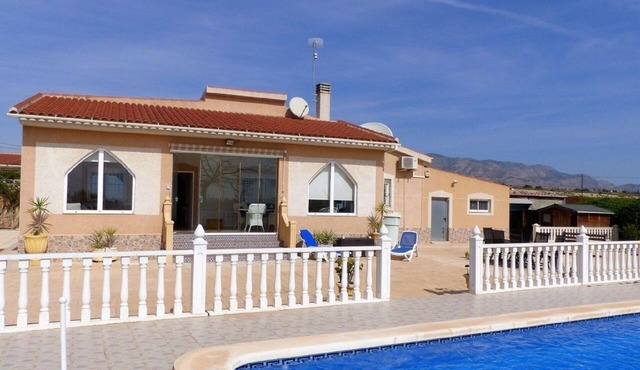 Rental villa casa del frutales