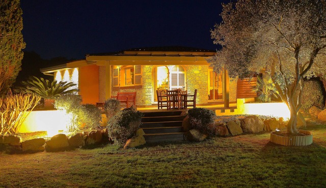 Rental villa classified 4 stars, bright. 25% OFF from 13/07 to 27/07/19