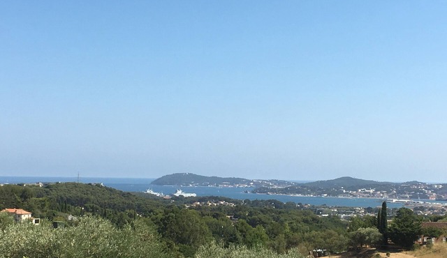 rental Villa with pool - sea view on the harbor of Toulon - VAR