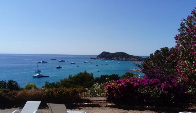 Renting : Villa La Crique in L'Escalet.