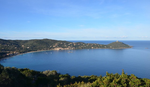 Res. OLIVERAIE "LAURINA T3/4" In the shade of Olives, a few steps from the sea