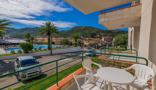 Rescator Resort 109 - One Bedroom Apartment, Sleeps 4
