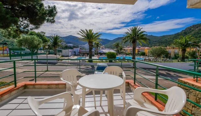 Rescator Resort 210 - One Bedroom Apartment, Sleeps 4