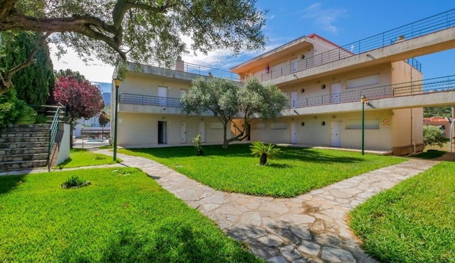 Rescator Resort 222 - One Bedroom Apartment, Sleeps 4