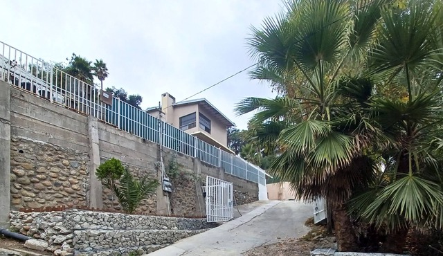 Reserva Hills by Casa Munoz in a very quiet space at the foothills of Cumbres