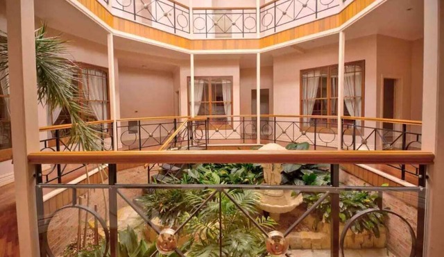 Reservoir Retreat - 10 guests - Close to CBD