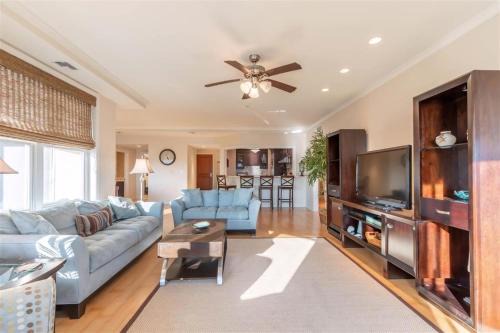 Residence 412 At The Grand