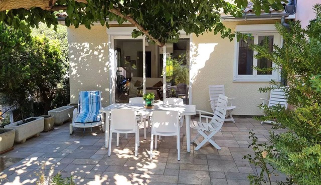 Residence 929-st Mandrier Sur Mer - 3 bedroom villa in the centre of Saint Mandrier village