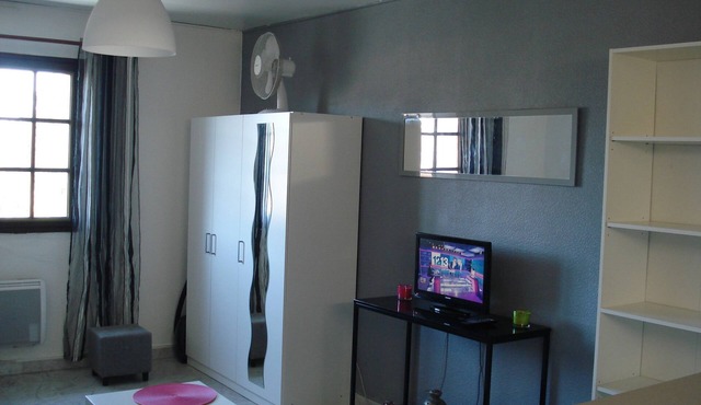 Residence Barbacane at the foot of the Medieval City.