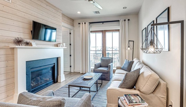 Residence Club 8- Carlton Landing