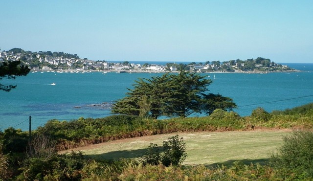 Residence Cotes d'Armor, sea view, indoor pool, WIFI, beach walk