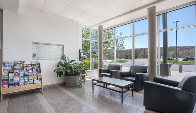 Residence & Conference Centre - Niagara-on-the-Lake