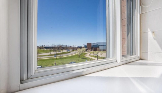 Residence & Conference Centre - Welland