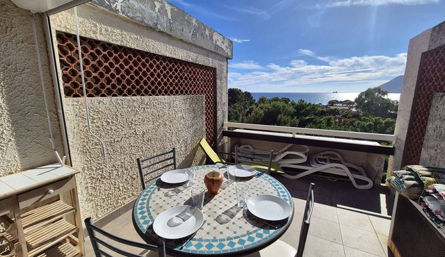 Residence in the heart of the Sablettes landscape park