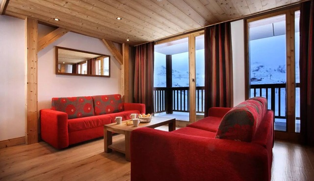 Residence La Cime des Arcs* - Chalet des Neiges - 4 Room Apartment Cabin 8/10 People