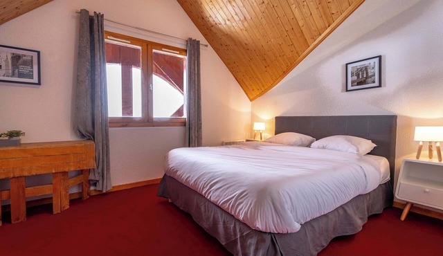 Residence l’Hermine, Ski In-Out with WiFi in Val Thorens, “V7” by Versant Collection