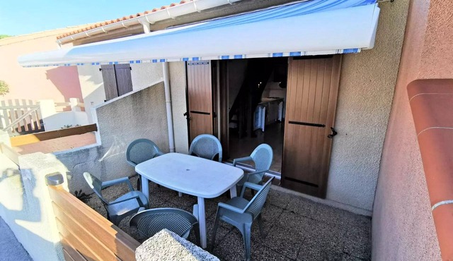 Residence Maisons De La Plage - Two room mezzanine villa with terrace for 7 people in Port Leucate. Ref: 1MPL 162