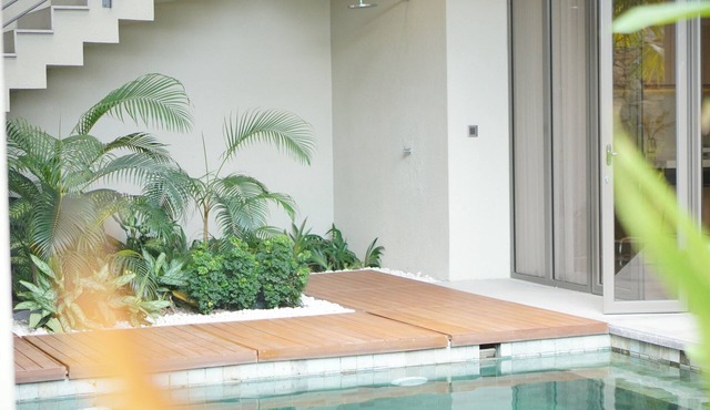 Residence on Opus Bay - Cluny Resorts Villas