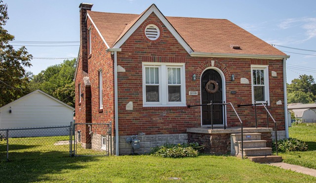 Residence on the Roundabout