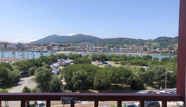 Residence sokoburu Sea and harbor view