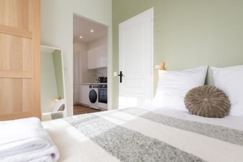 Residence TOYANA - Cozy Appartements - Proche Aéroport & Parking