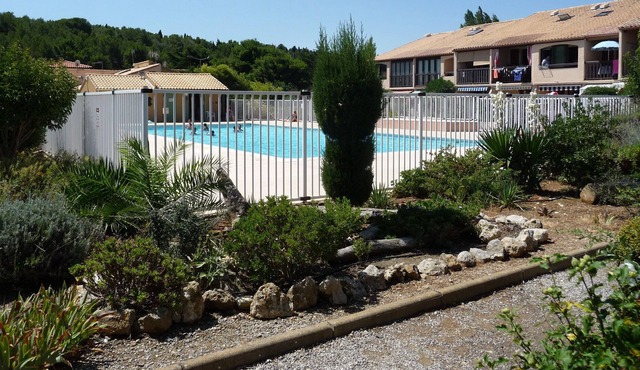 Residence with Swimming pool La Franqui