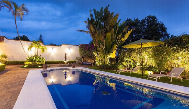 Residencia Jardín Real
