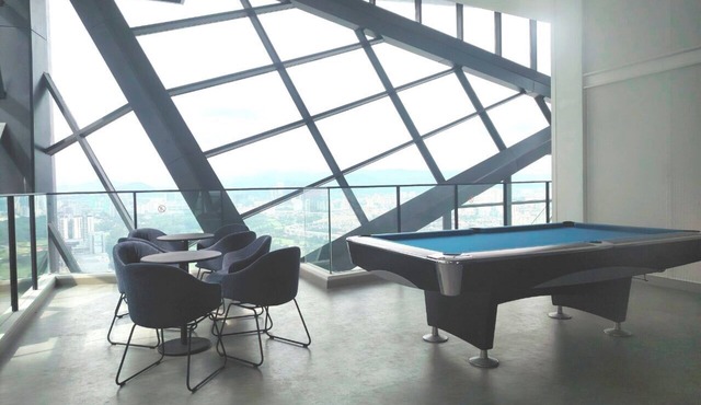 Residensi Continew 5 min walk MRT Train, TRX KL City Centre view Apartment