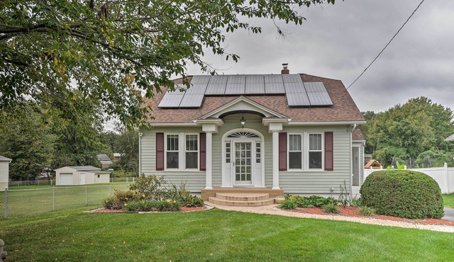 Residential Hideaway: Explore Baltimore & DC!