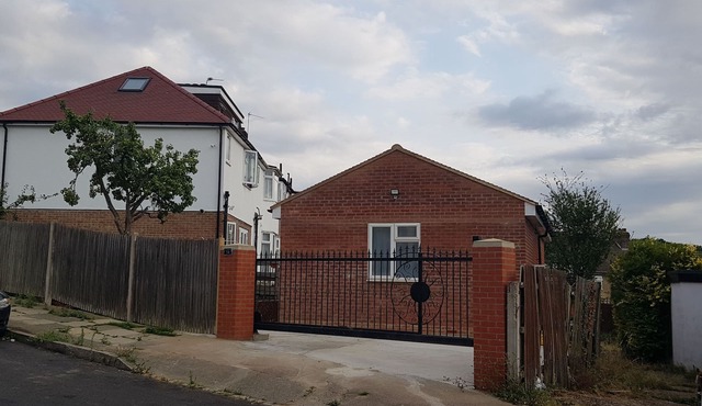 RESIDENTIAL QUARTERS THE ANNEXE on the Hill NEAR THE 02 GREENWICH/WOOLWICH