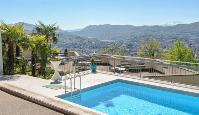Residenza Monte Bré - Apt.105 Haus1 by Interhome