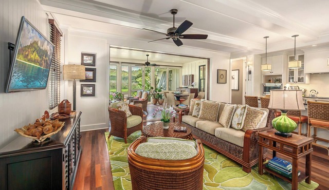 Resort Amenities | Firepit & Outdoor Shower