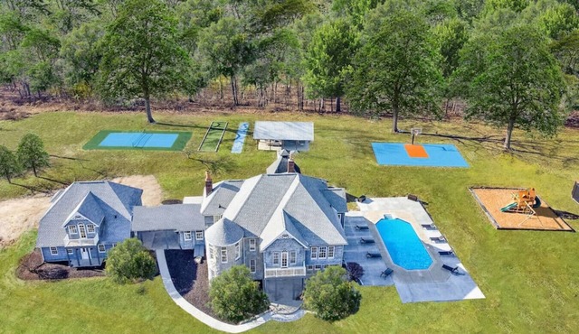 Resort backyard | Pool | Game Room | Basketball