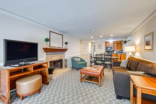 Resort Condo w/Marina Access in Williamsburg!