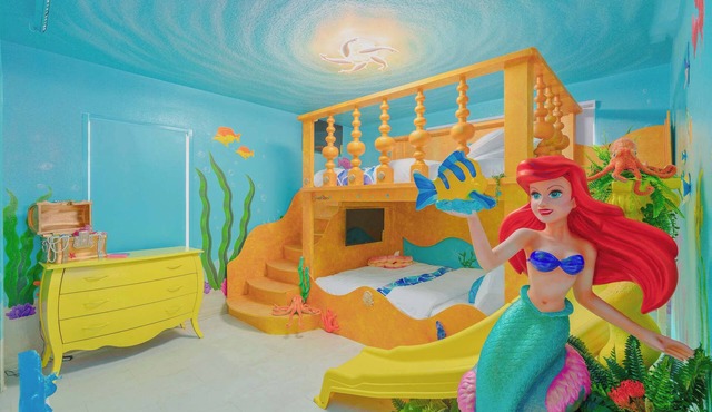 ⭐ Resort Home, Heated Pool & Spa, Game Room, Themed Bedrooms, Fully Stocked ⭐