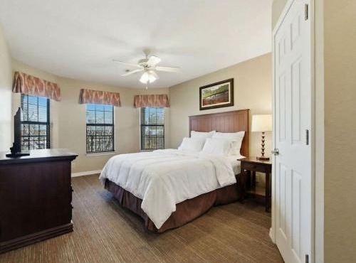 Resort Lifestyle Stay in Apple Mountain