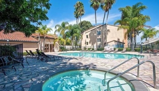 Resort-like Coastal Condo in UTC/La Jolla