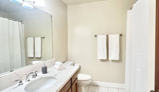 Resort like Condo near Disneyland, the Beaches, Los Angeles & more