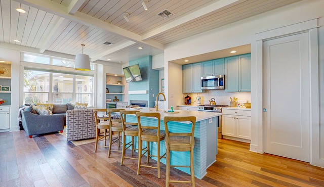 Resort Pools, Golf Cart Boardwalk to Beach, Pet Friendly