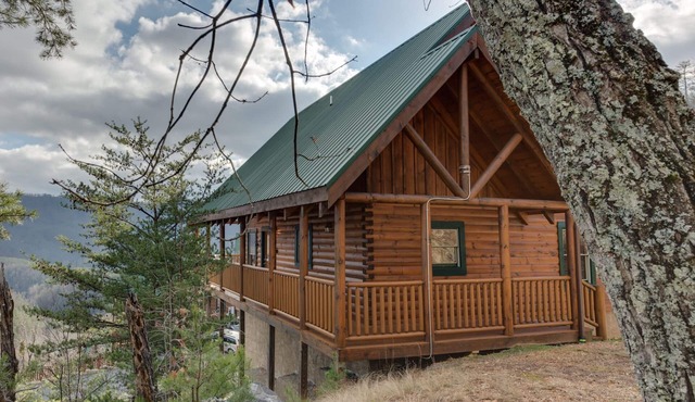 Resort setting w/awesome Mtn views! Self checkin, close to Nat’l Park! Sleeps 6