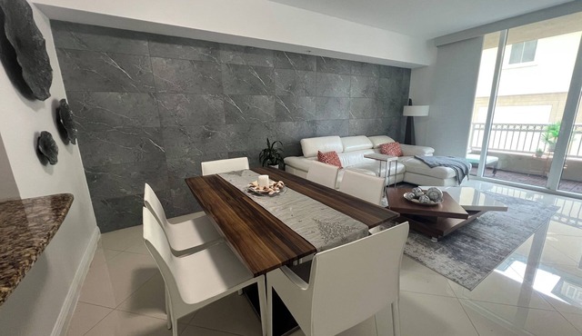 RESORT STILE APARTMENT