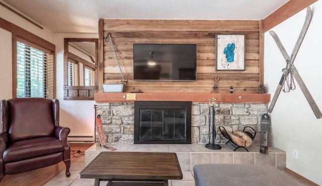 Resort Studio Minutes to Lake and Ski Areas